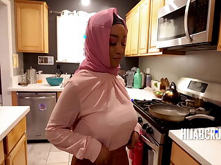 Curvy Ebony In Hijab Rails Like A Pro- Lily Starfire